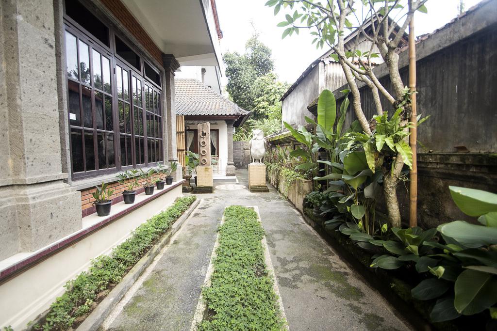 Umah Dajane Guest House Ubud  Exterior photo